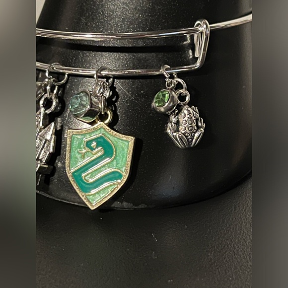 Harry Potter theme slytherin charm bracelet - Picture 4 of 7